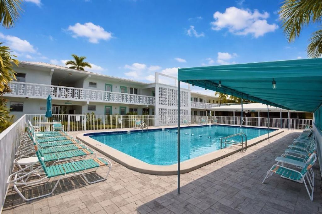 2161 NE 42nd Court, Unit 215, Lighthouse Point, FL 33064 Photo