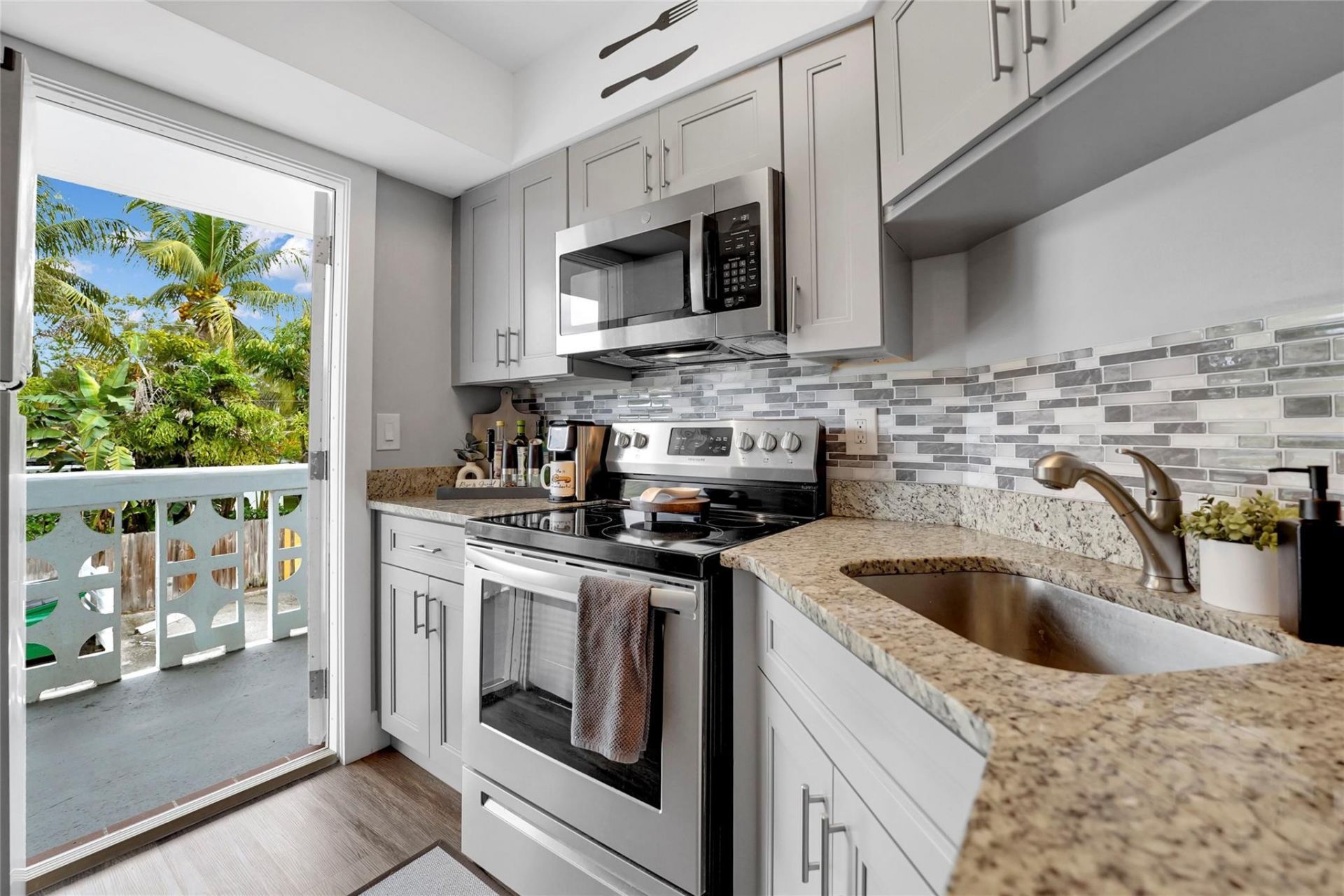 2161 NE 42nd Court, Unit 215, Lighthouse Point, FL 33064 Photo