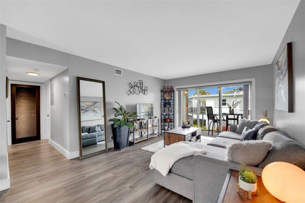 2161 NE 42nd Court, Unit 215, Lighthouse Point, FL 33064 Photo