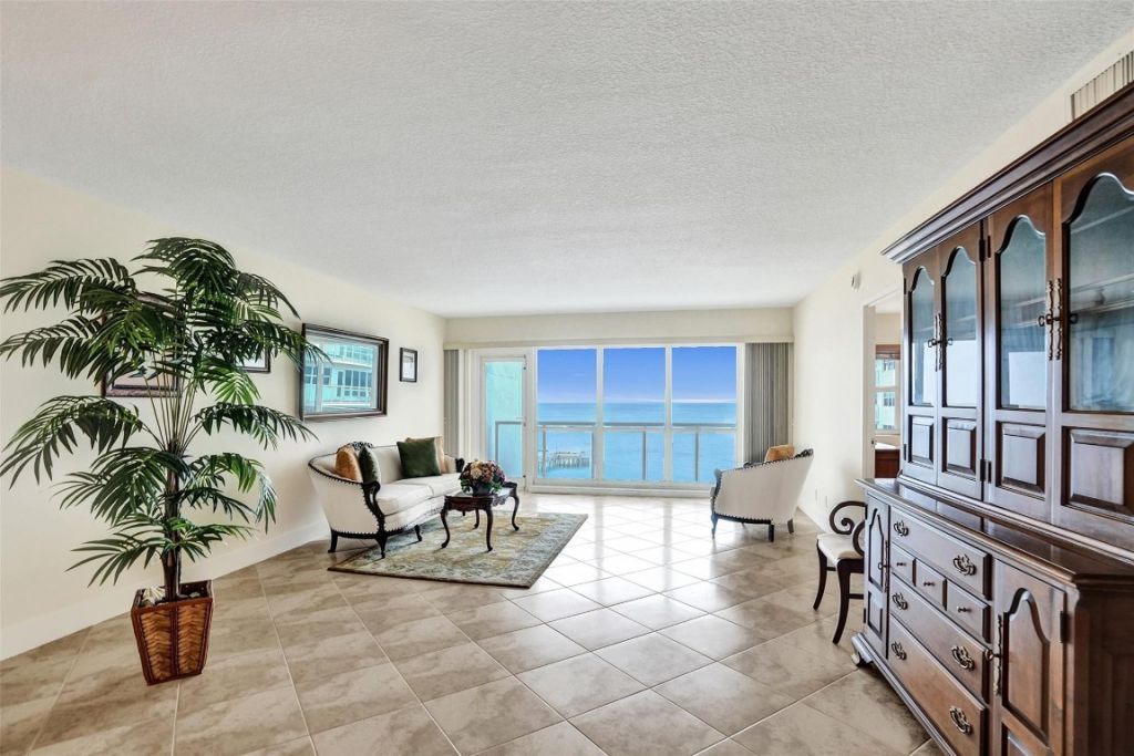 111 N Pompano Beach Boulevard, Unit 1702, Pompano Beach, FL 33062 Photo