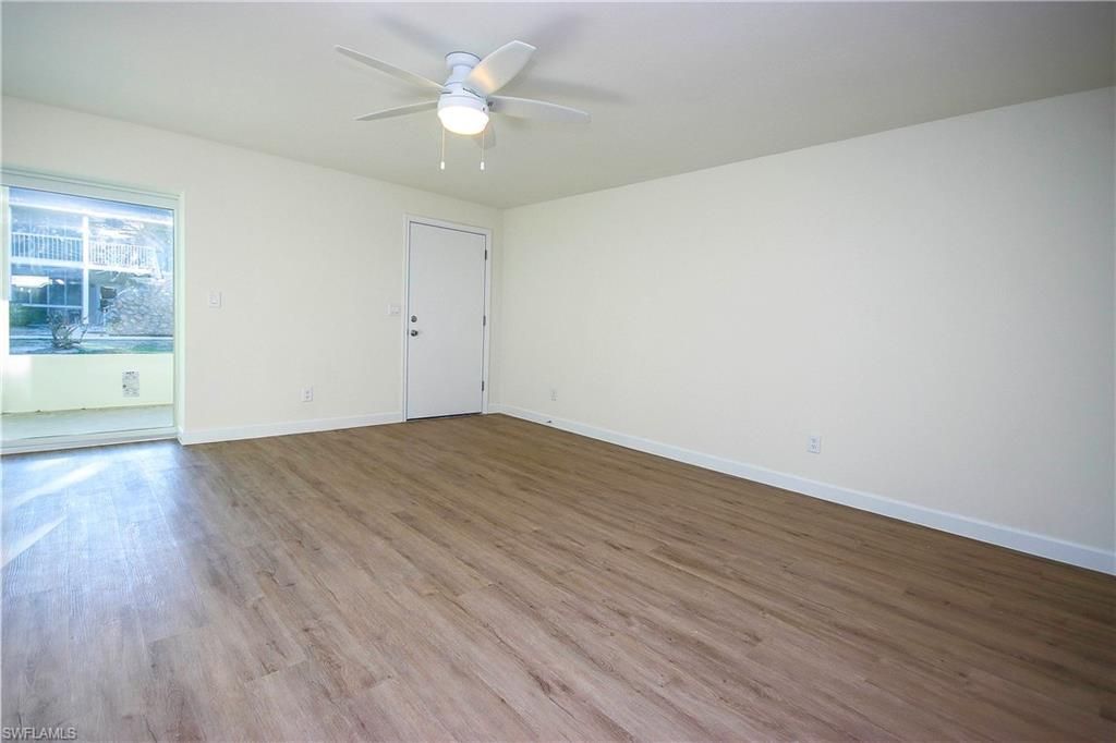 561 Periwinkle Way, Unit E2, Sanibel, FL 33957 Photo