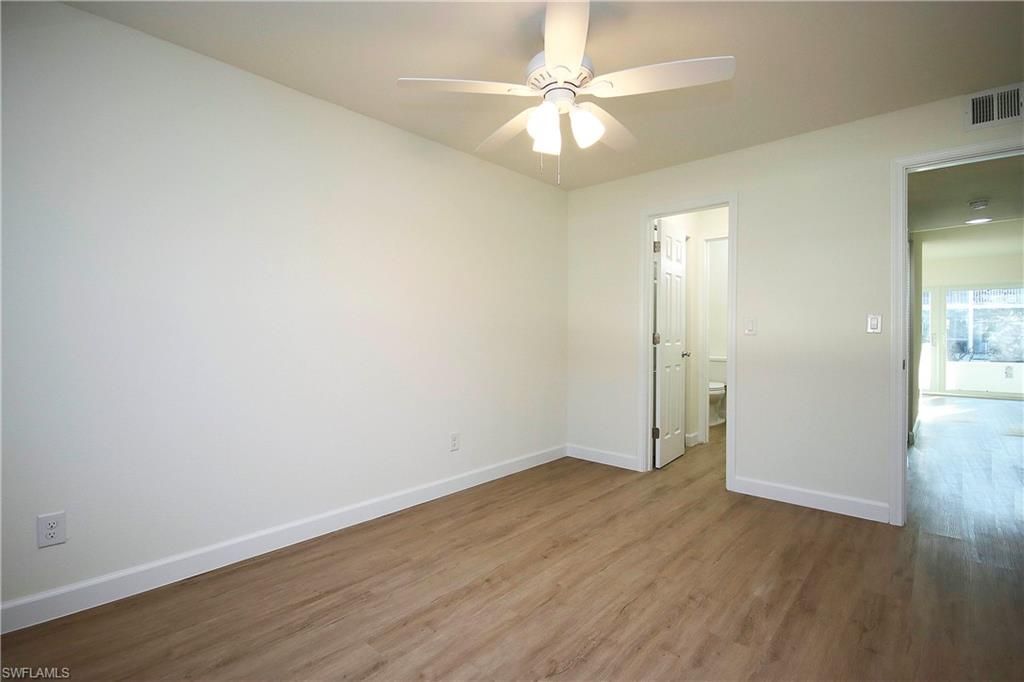 561 Periwinkle Way, Unit E2, Sanibel, FL 33957 Photo