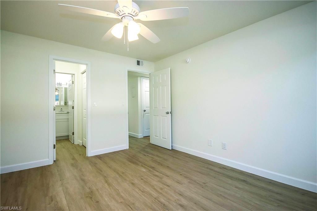 561 Periwinkle Way, Unit E2, Sanibel, FL 33957 Photo