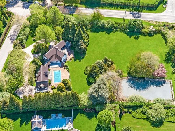 19 and 33 Bridgefield Road, Bridgehampton, NY 11932