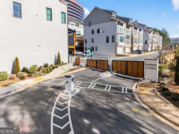 2722 Thornewilde Way, Atlanta, GA 30339