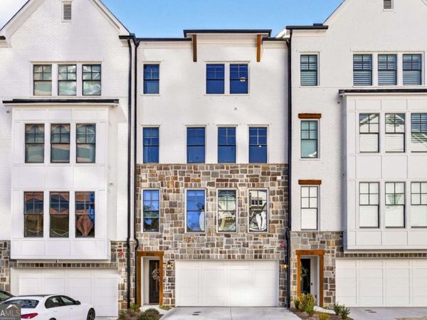 2722 Thornewilde Way, Atlanta, GA 30339