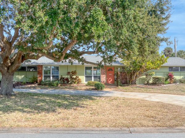 2614 N Peninsula Drive, Daytona Beach, FL 32118