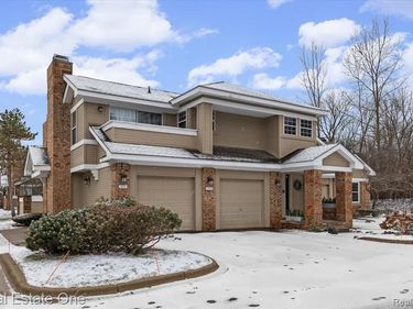 6622 Fieldstone Court, West Bloomfield Twp, MI 48322