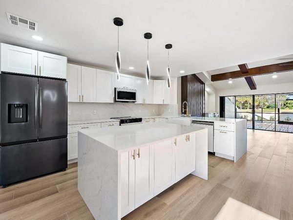 37 Edinburgh Drive, Palm Beach Gardens, FL 33418