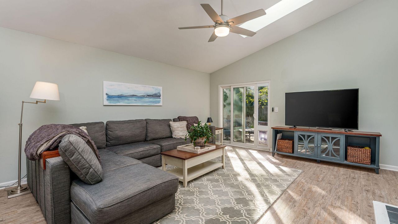 1213 Llewellyn Road Photo 12