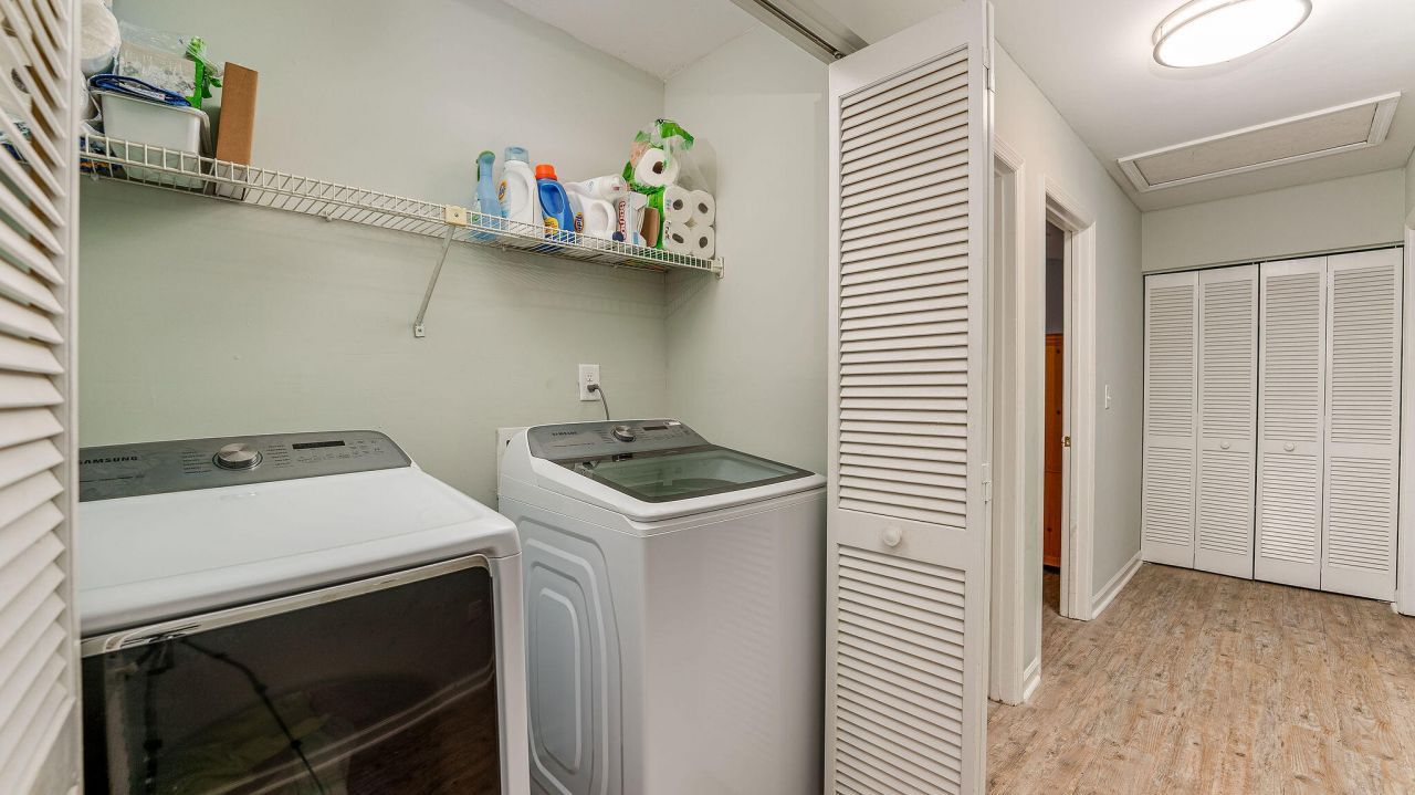 1213 Llewellyn Road Photo 22