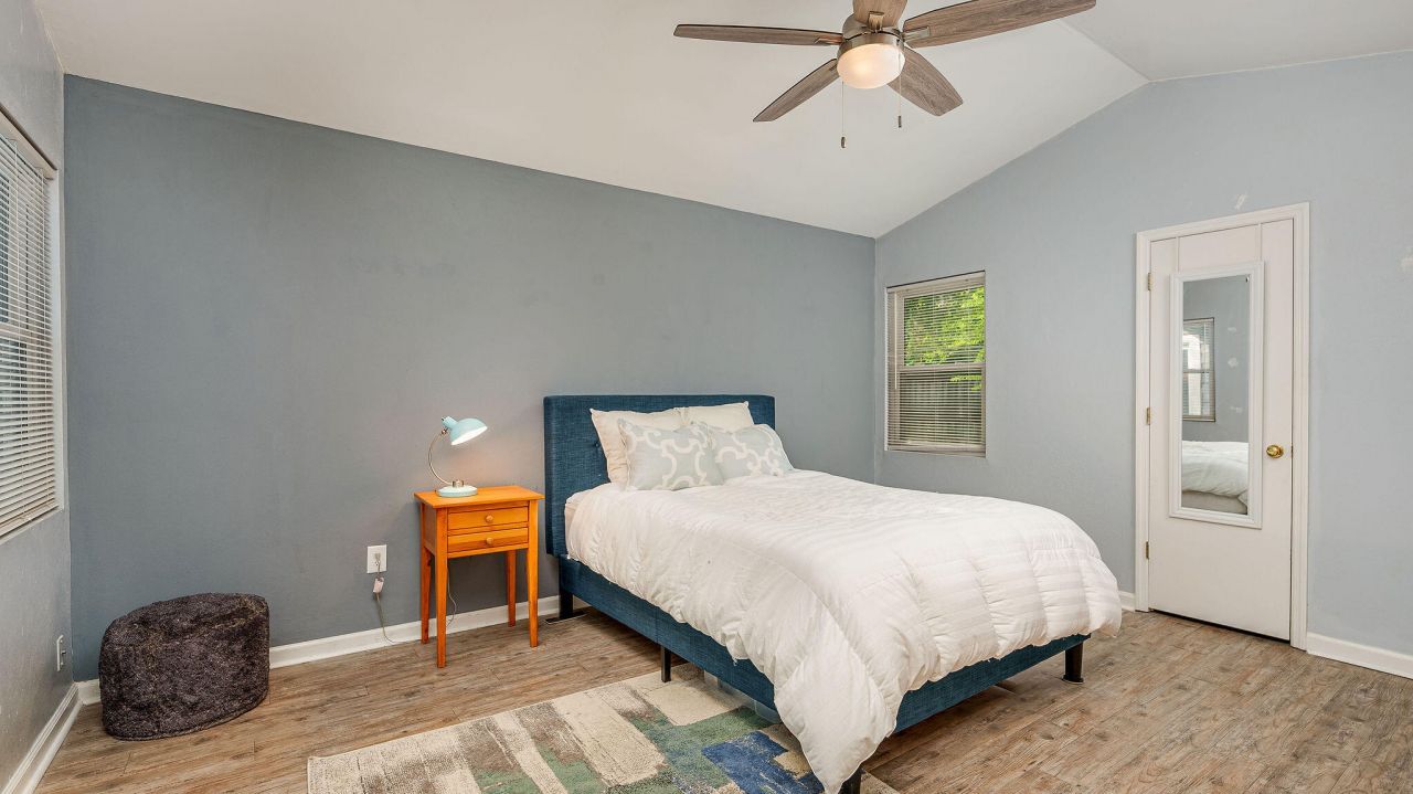 1213 Llewellyn Road Photo 23