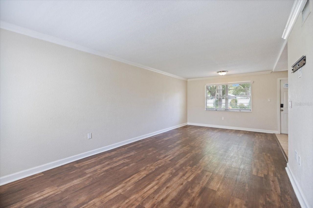 960 Highland Street, Unit A6, Sarasota, FL 34234 Photo