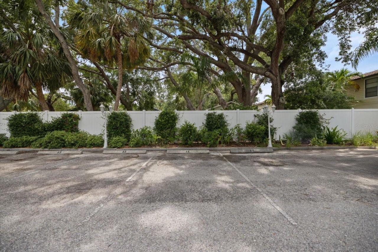 960 Highland Street, Unit A6, Sarasota, FL 34234 Photo