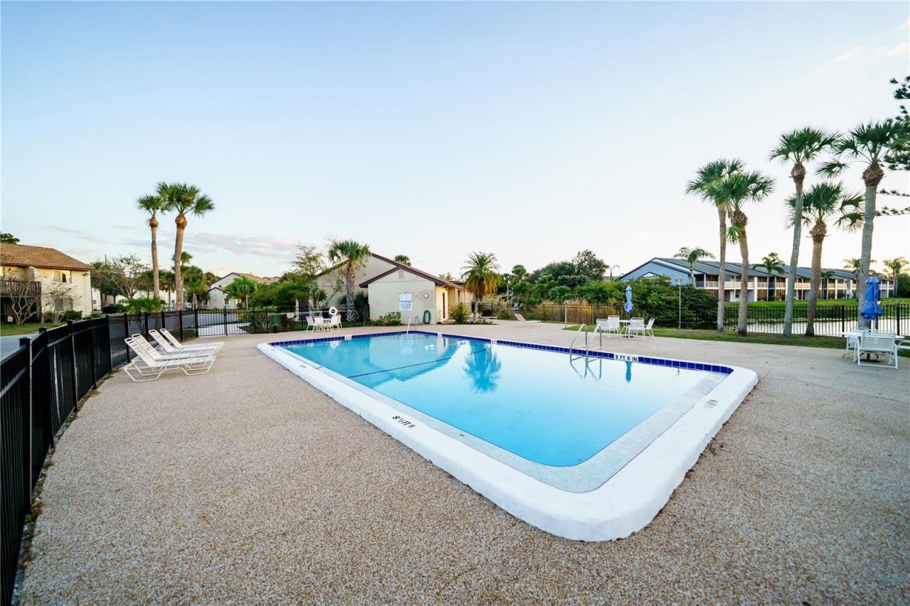 2609 Pine Lake Terrace, Unit D, Sarasota, FL 34237 Photo