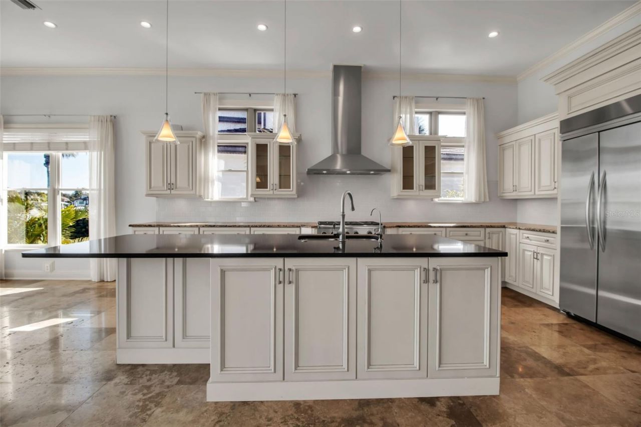 1389 Tangier Way, Sarasota, FL 34239 Photo