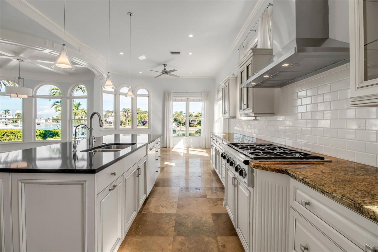 1389 Tangier Way, Sarasota, FL 34239 Photo