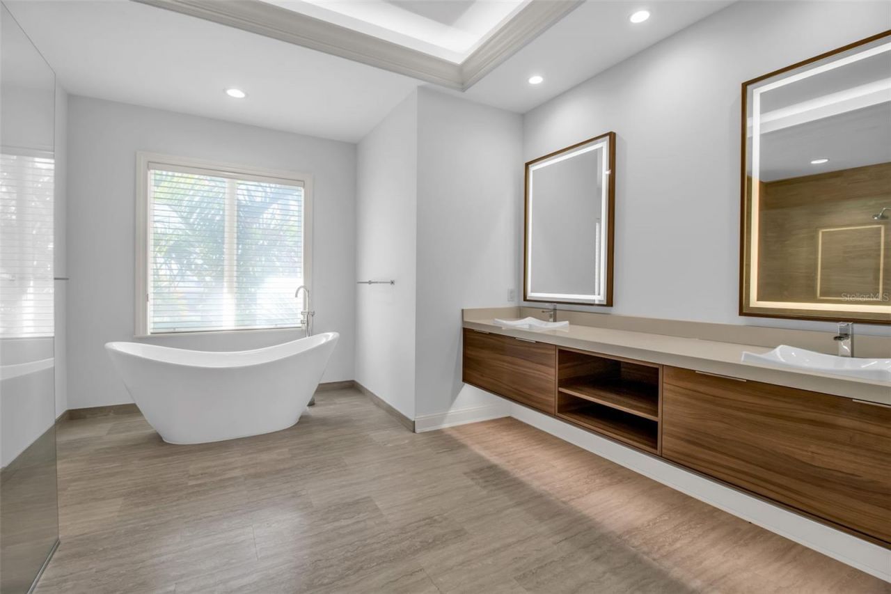 1389 Tangier Way, Sarasota, FL 34239 Photo