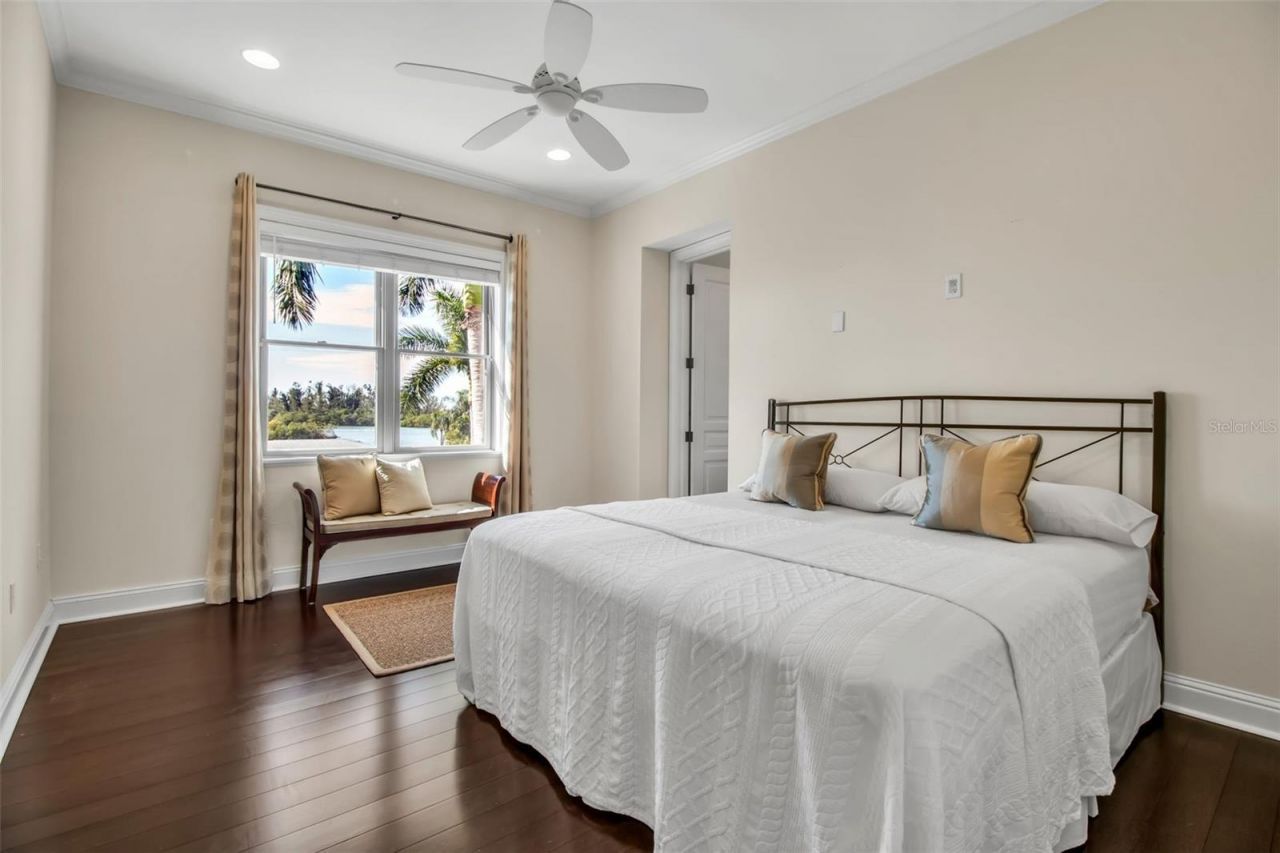 1389 Tangier Way, Sarasota, FL 34239 Photo