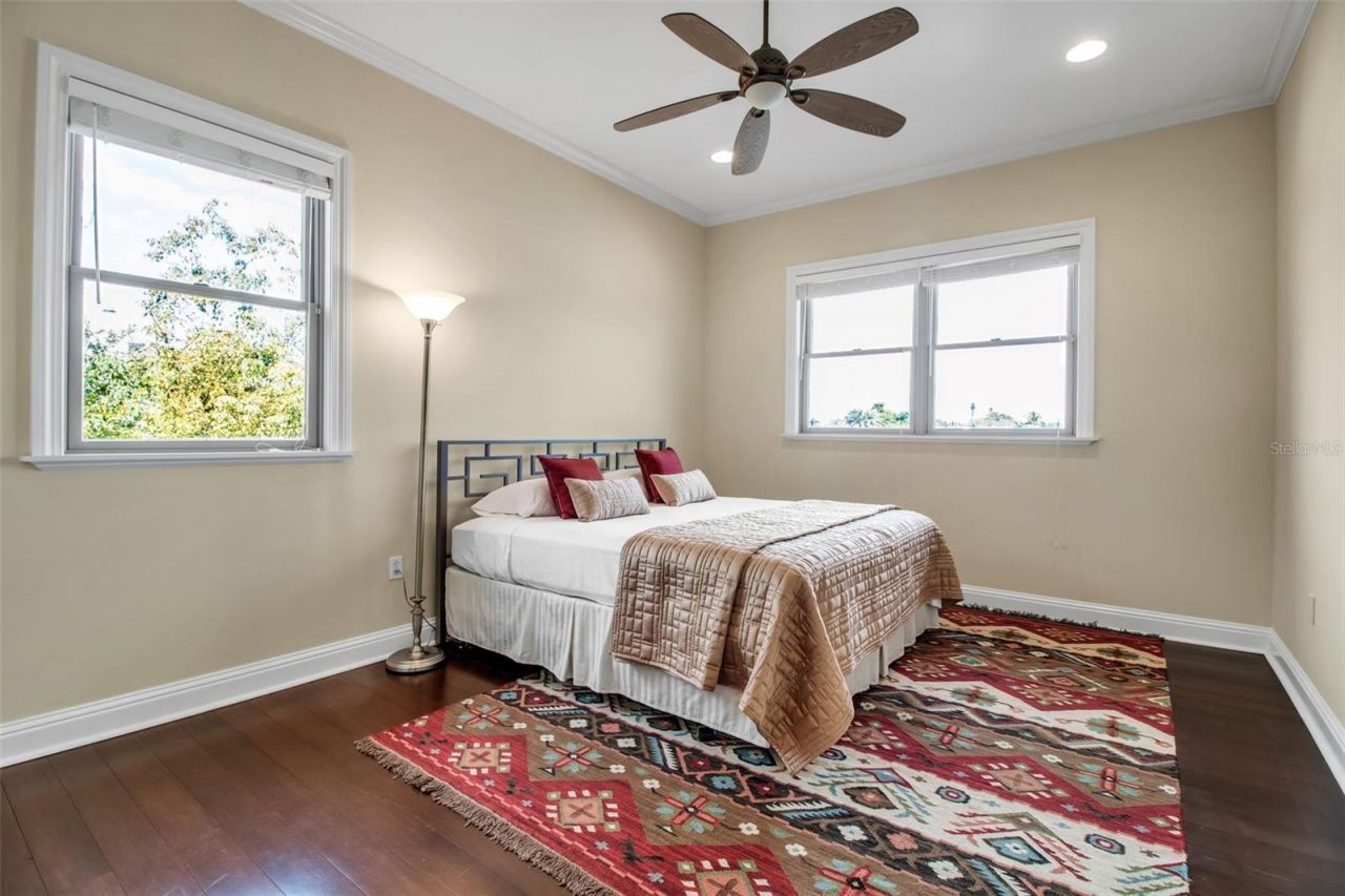 1389 Tangier Way, Sarasota, FL 34239 Photo