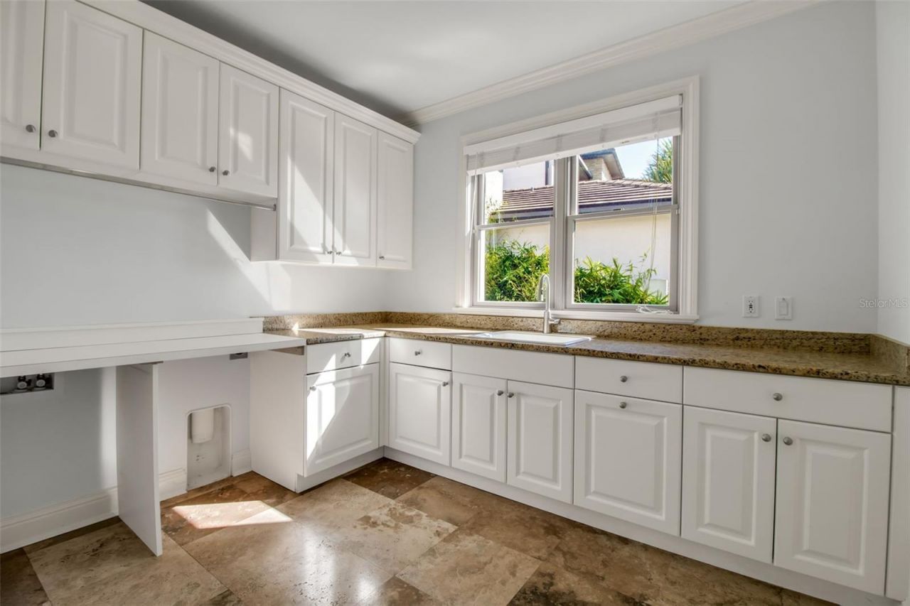 1389 Tangier Way, Sarasota, FL 34239 Photo