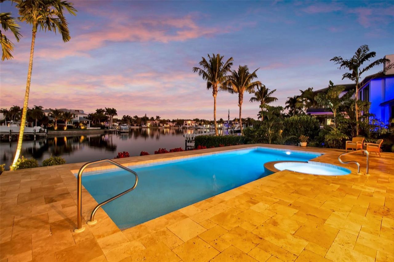 1389 Tangier Way, Sarasota, FL 34239 Photo