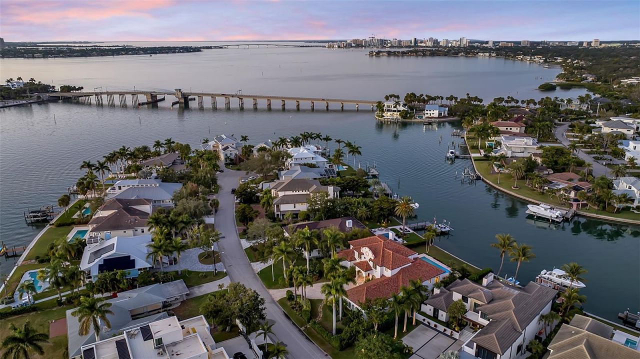 1389 Tangier Way, Sarasota, FL 34239 Photo