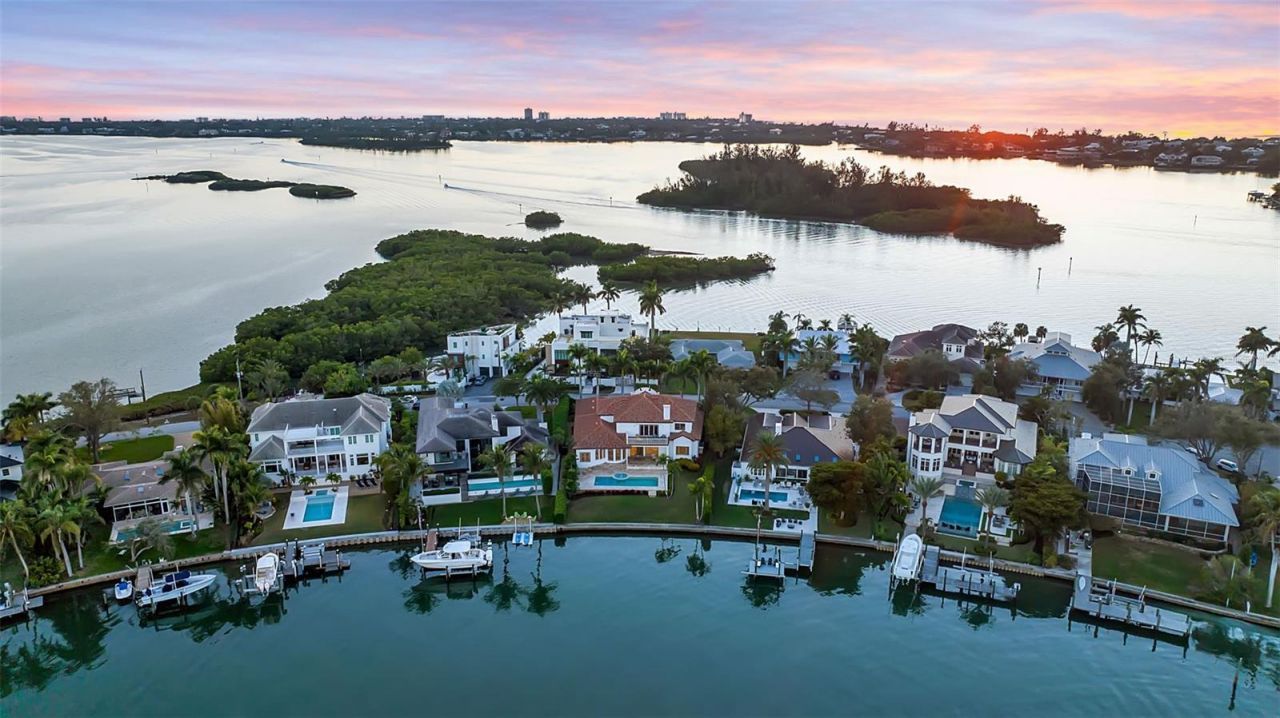 1389 Tangier Way, Sarasota, FL 34239 Photo