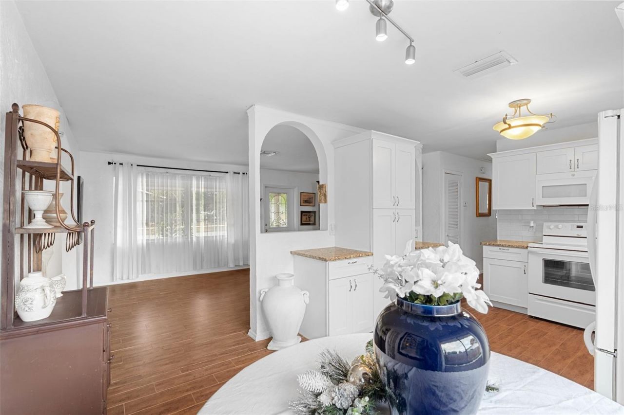 755 43rd Street N, Saint Petersburg, FL 33713 Photo