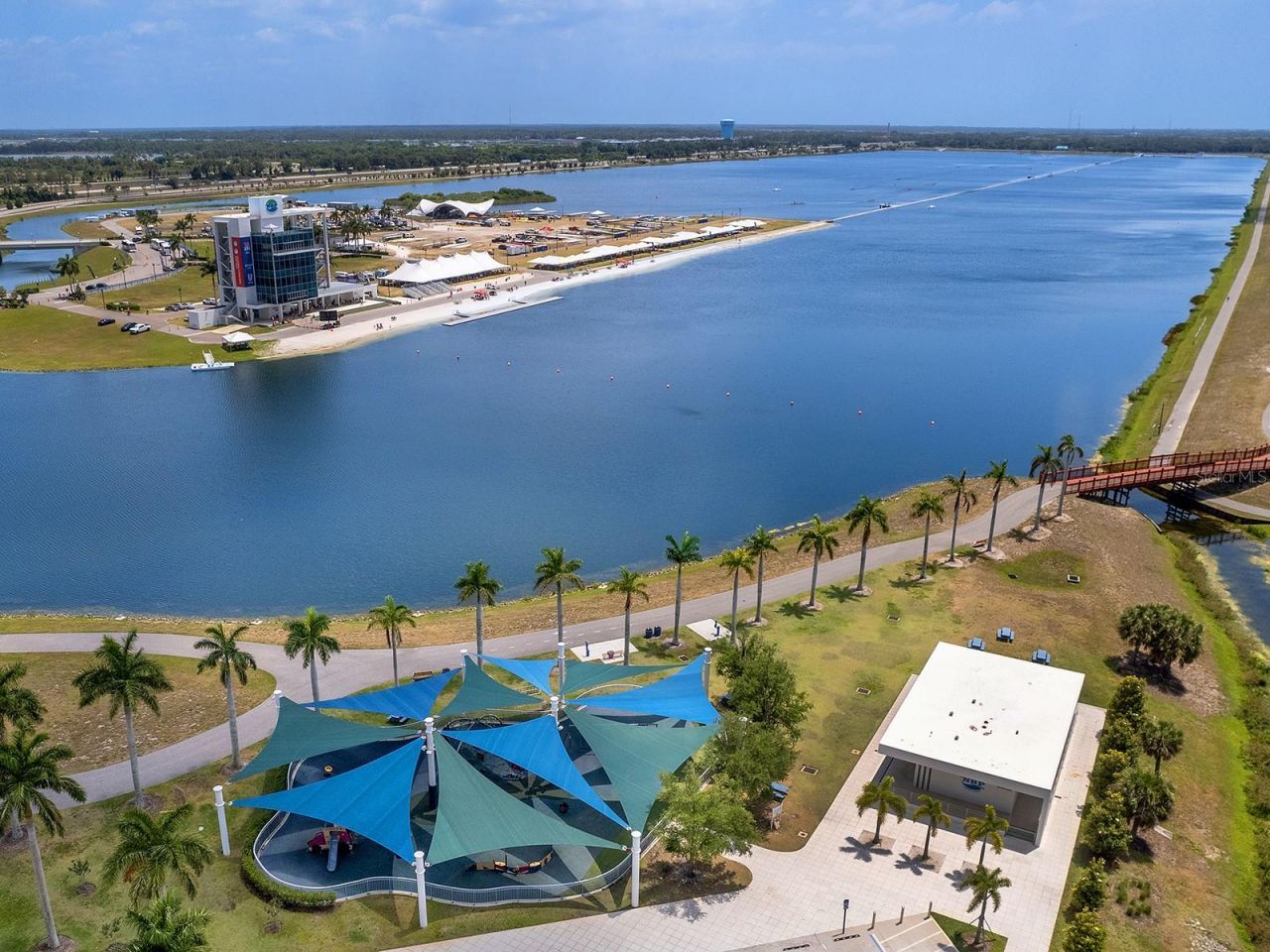 8318 Planters Knoll Terrace, Bradenton, FL 34201 Photo