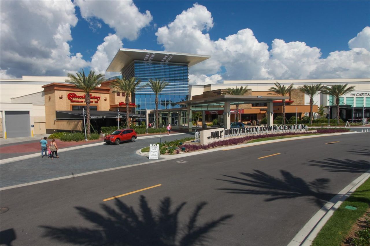 8318 Planters Knoll Terrace, Bradenton, FL 34201 Photo