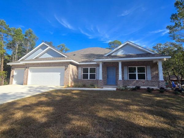 7142 Wells Avenue, Navarre, FL 32566