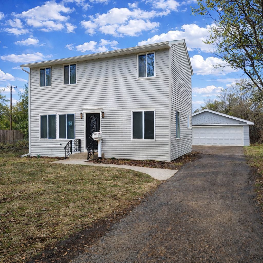 628 Mohawk Drive, Round Lake Heights, IL 60073 Main Photo