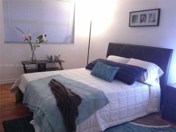 15600 SW 80th St, Unit L-302, Miami, FL 33193