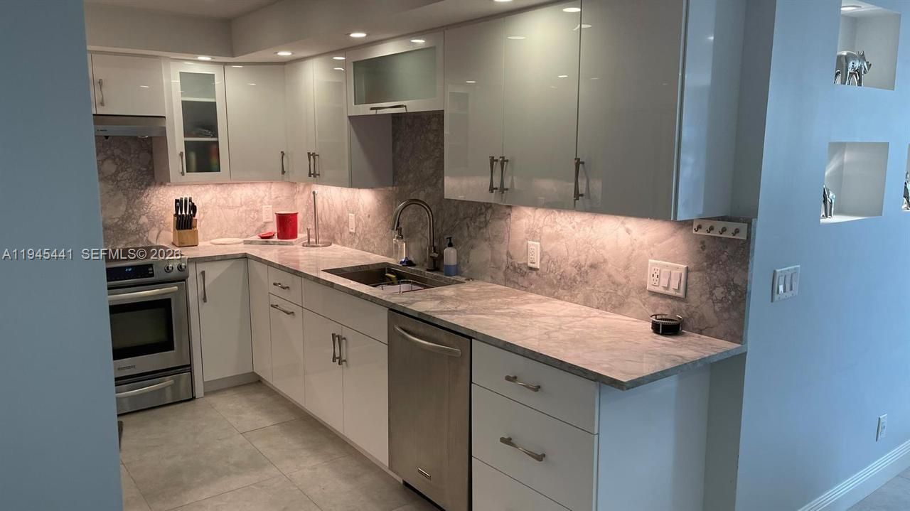 531 N Ocean Blvd, Unit 404, Pompano Beach, FL 33062 Photo