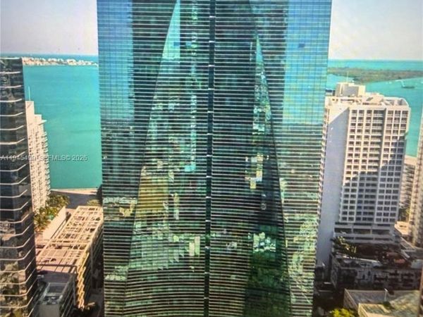 1395 Brickell Ave, Unit 2701, Miami, FL 33131