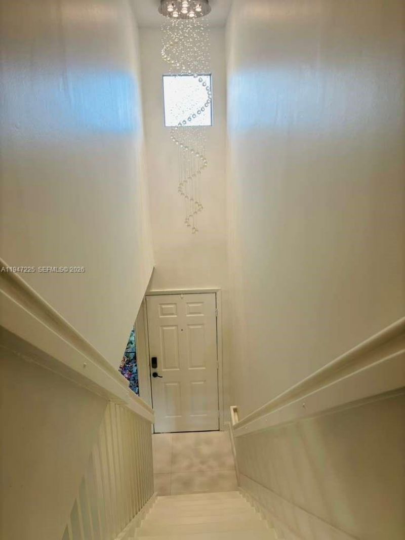 20810 San Simeon Way, Unit 109, Miami, FL 33179 Photo