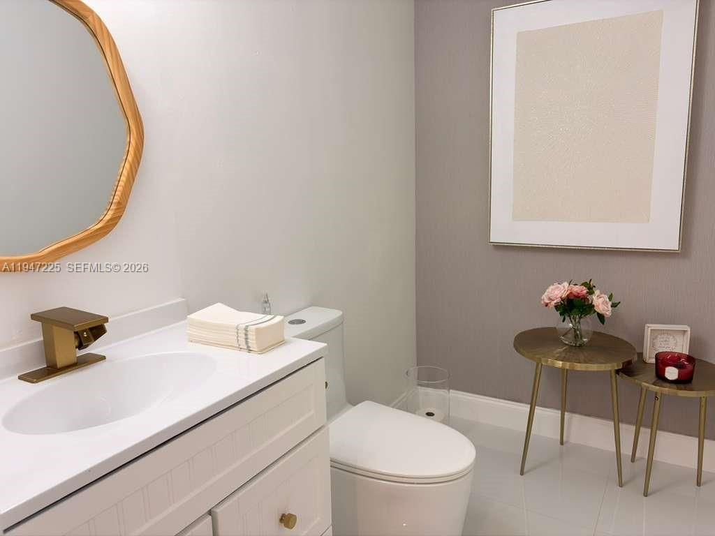 20810 San Simeon Way, Unit 109, Miami, FL 33179 Photo