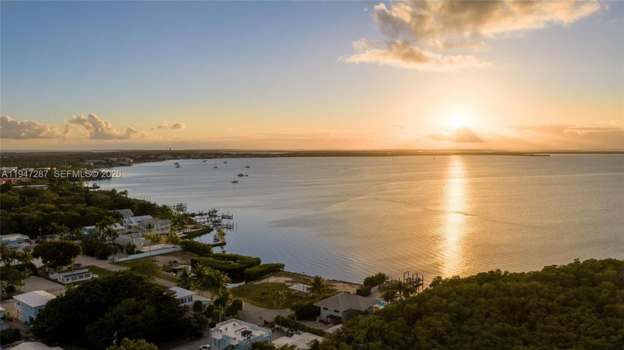 65 Tarpon Ave, Key Largo, FL 33037 Photo