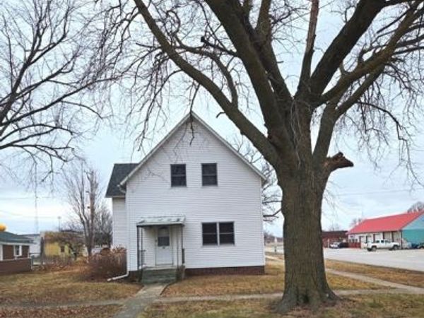 404 Cass Street, Adair, IA 50002