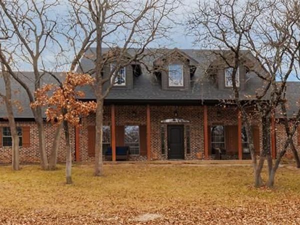 505 Spring Valley Road, Paradise, TX 76073