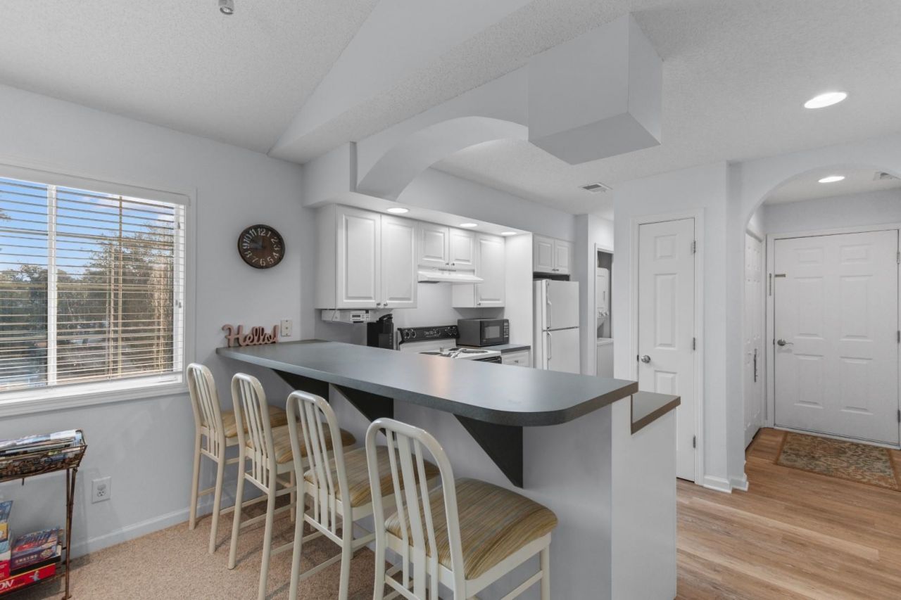 4430 Eastport Blvd. Photo 11