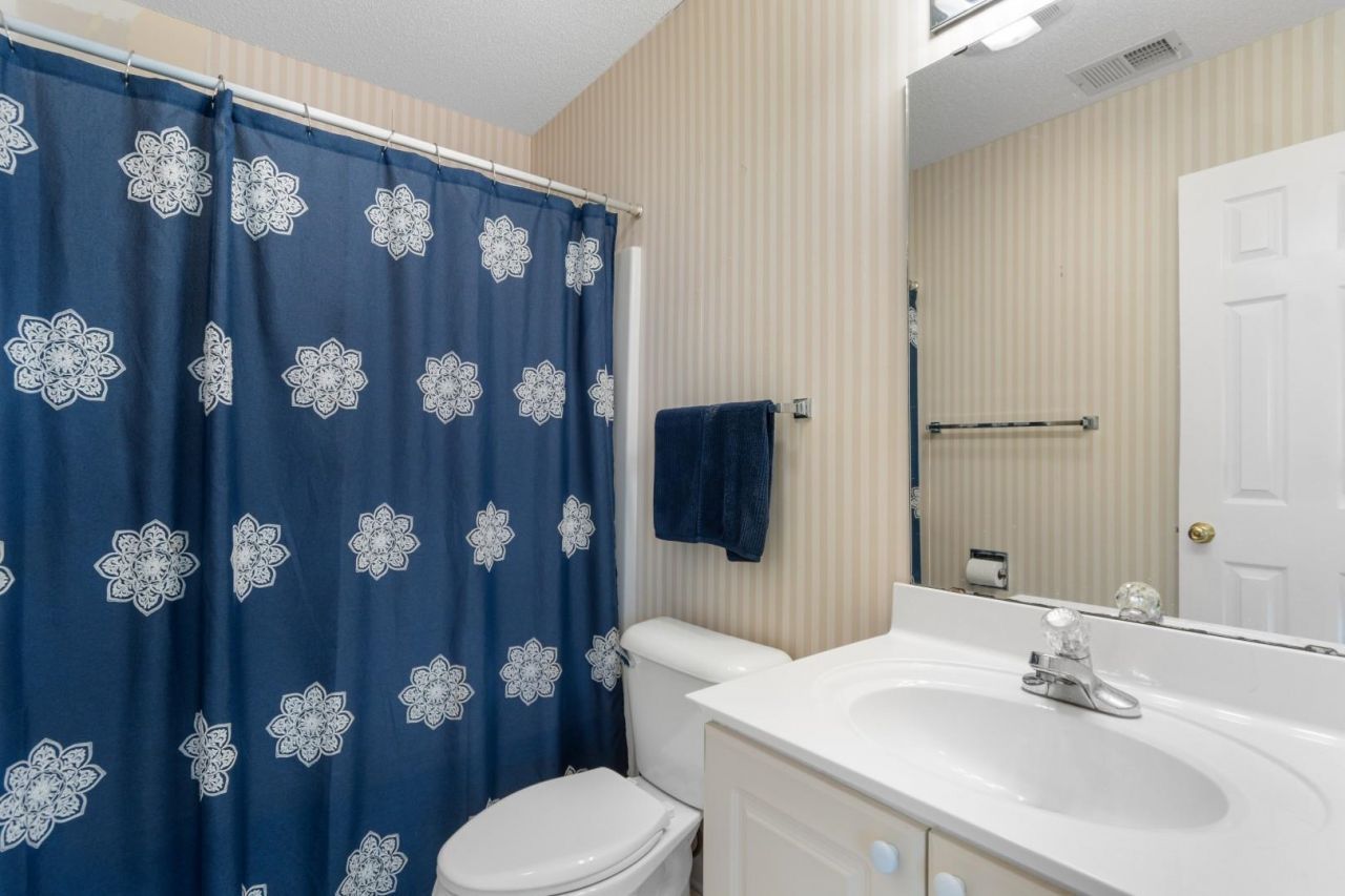 4430 Eastport Blvd. Photo 22