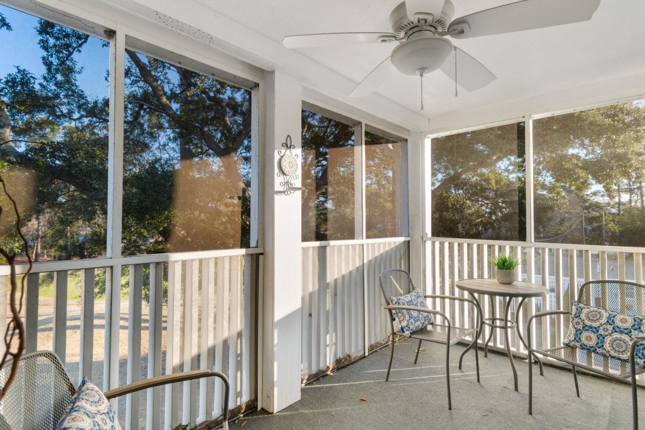 4430 Eastport Blvd. Photo 24