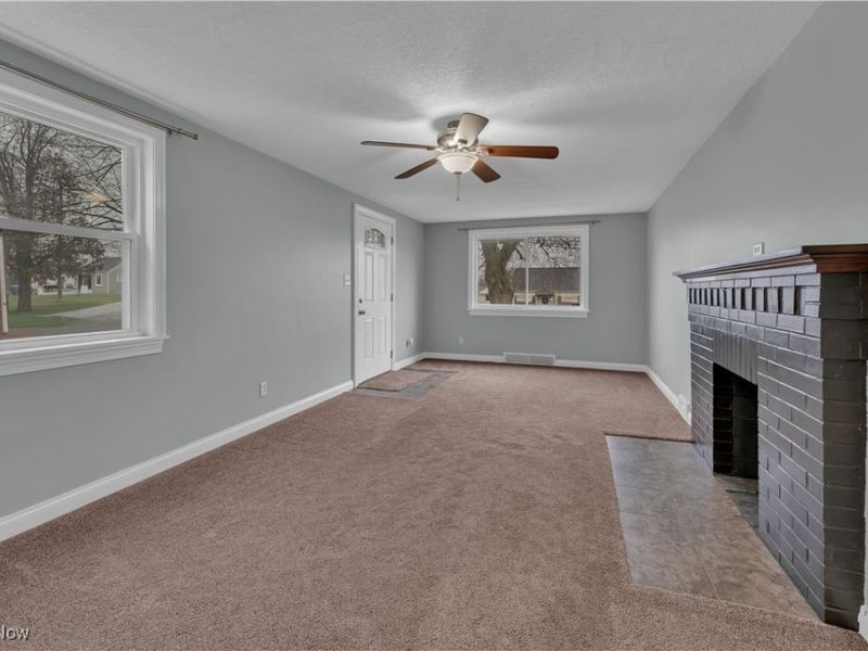 627 Poland Avenue, Struthers, OH 44471 Photo 11