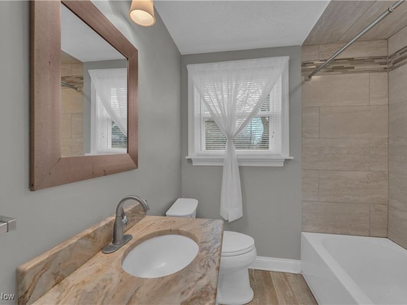 627 Poland Avenue, Struthers, OH 44471 Photo 13