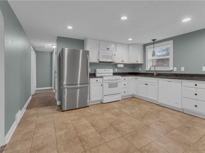 627 Poland Avenue, Struthers, OH 44471 Photo 2