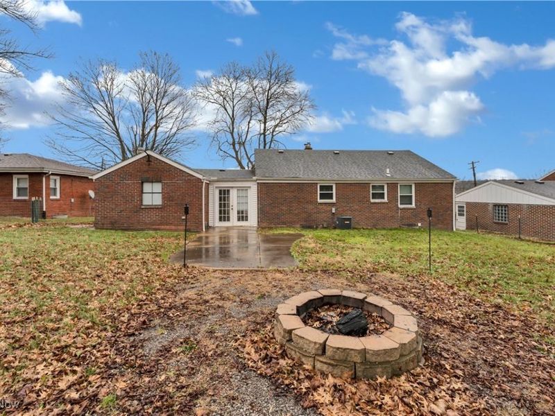 627 Poland Avenue, Struthers, OH 44471 Photo 24