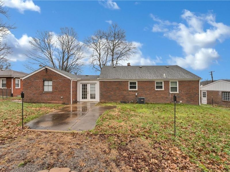 627 Poland Avenue, Struthers, OH 44471 Photo 25