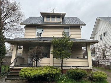 831 London Road, Cleveland, OH 44110